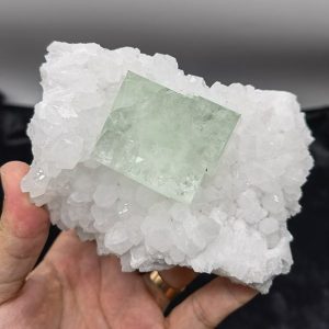 Big crystal green fluorite combined with snow white quartz crystal